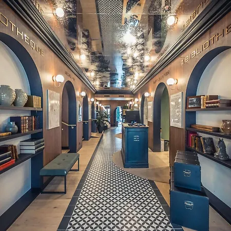 Western Premier De La Poste & Troyes