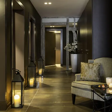 Western Premier De La Poste & 트루아