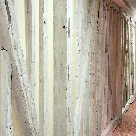 Western Premier De La Poste & 트루아