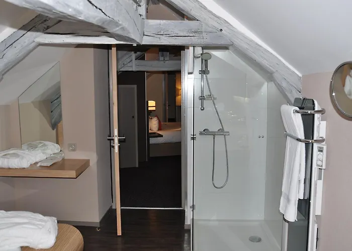 Hotel Western Premier De La Poste & 4*