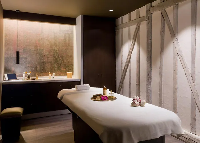 Hotel Western Premier De La Poste & 4*