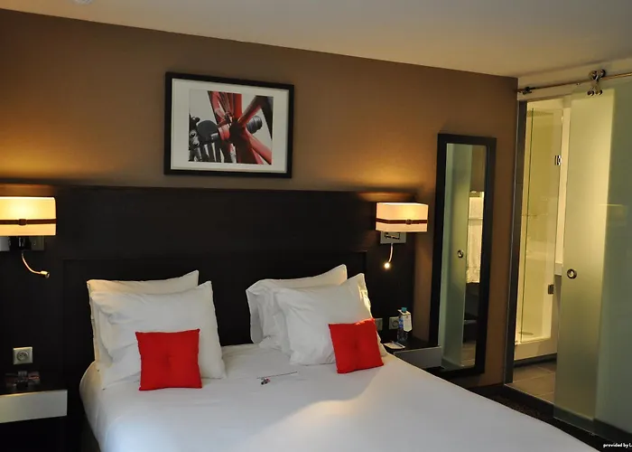 Hotel Western Premier De La Poste & 4*