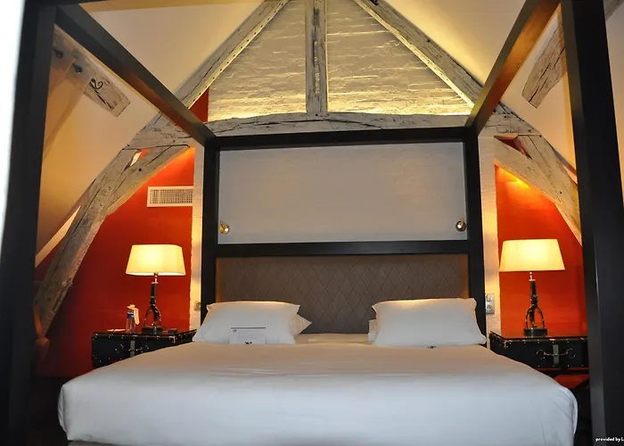 Western Premier De La Poste & Otel 4*